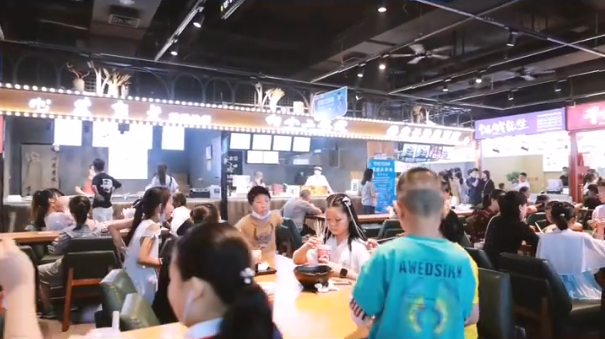 人氣非常多的美食城