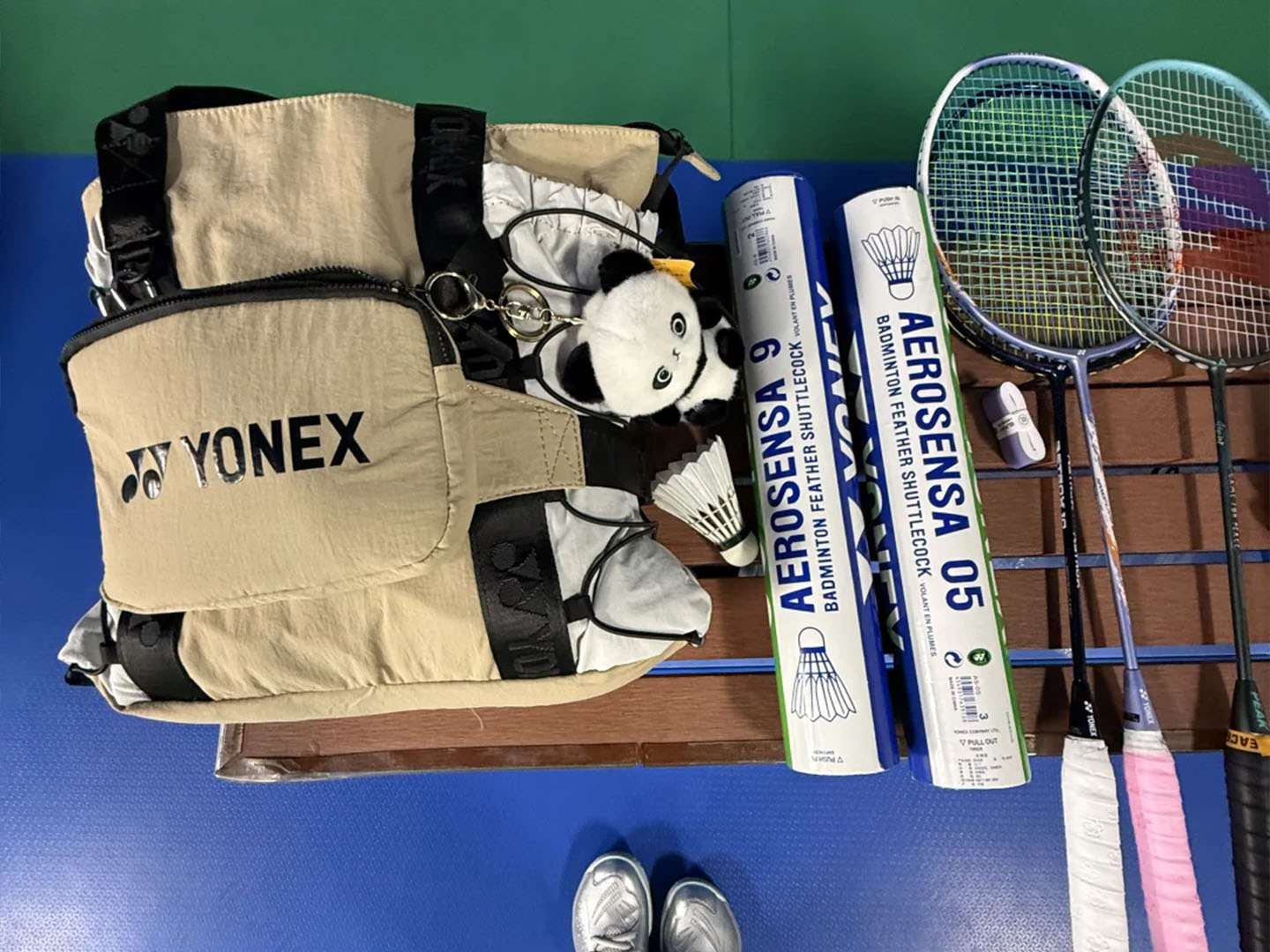 羽毛球之我的裝備哈哈哈.jpg