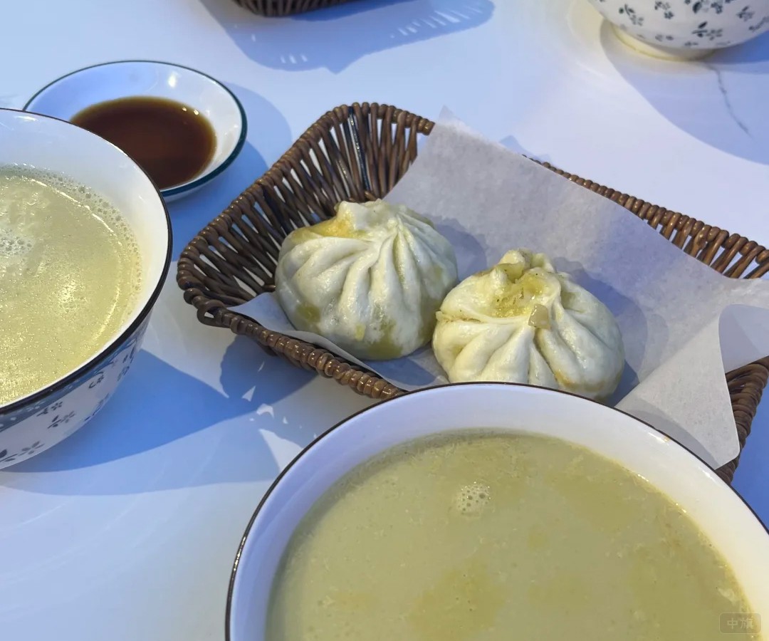 早上吃一份簡(jiǎn)簡(jiǎn)單單的早餐吧