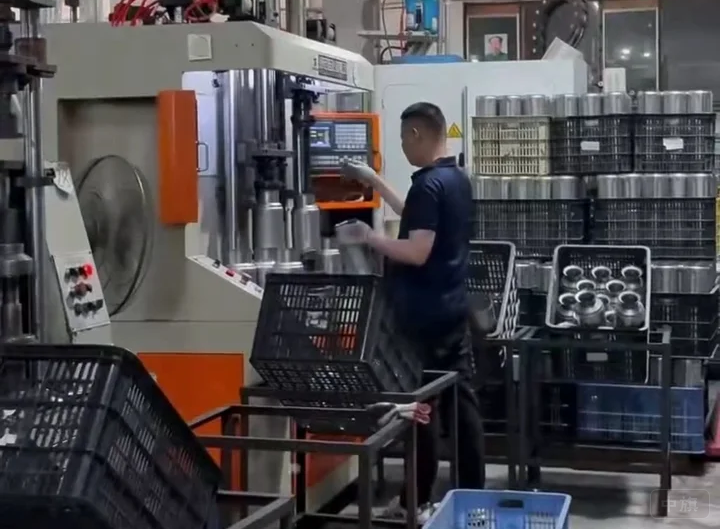 廠區(qū)內(nèi)用臨時工的比較多