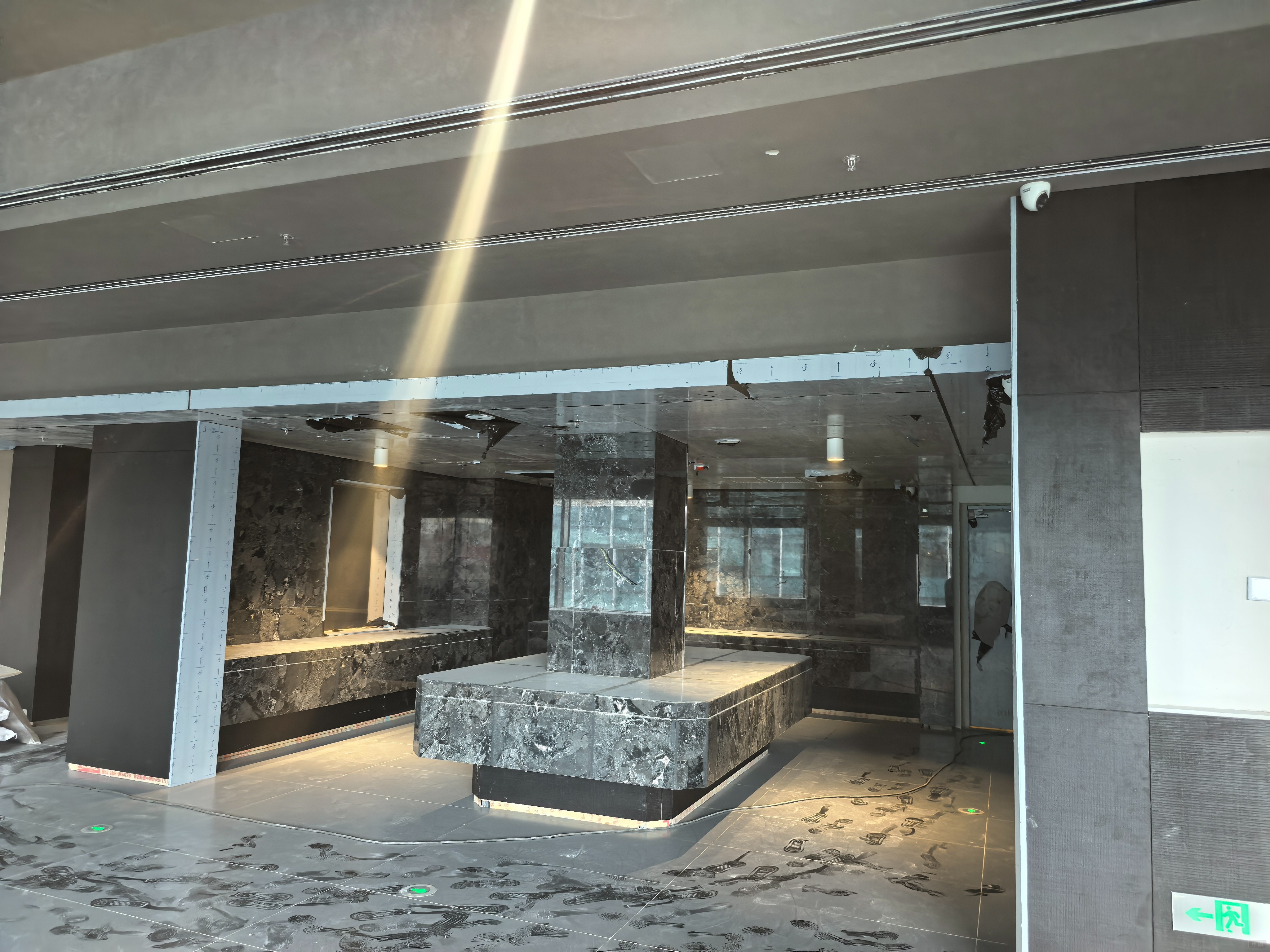 正在裝修的酒店