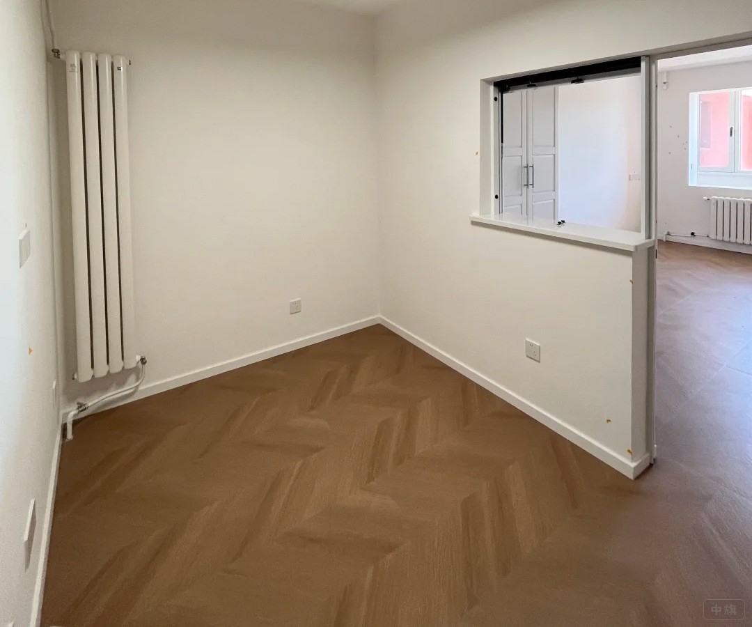 等待裝修的空房間