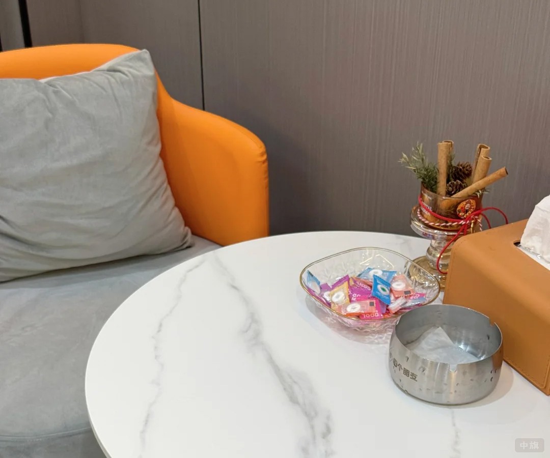 棋牌室內(nèi)休息區(qū)