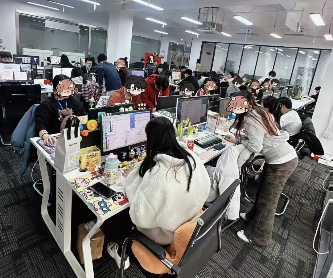 資質(zhì)代辦公司早就不是跑腿了，這是我們公司的內(nèi)部人員