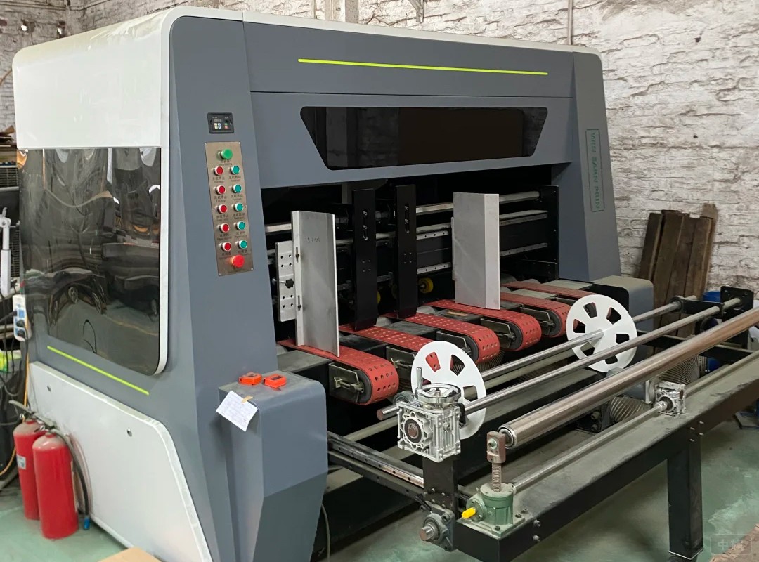 折疊紙箱的設(shè)備機器